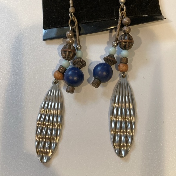Fashion dangling Earrings - Picture 3 of 4